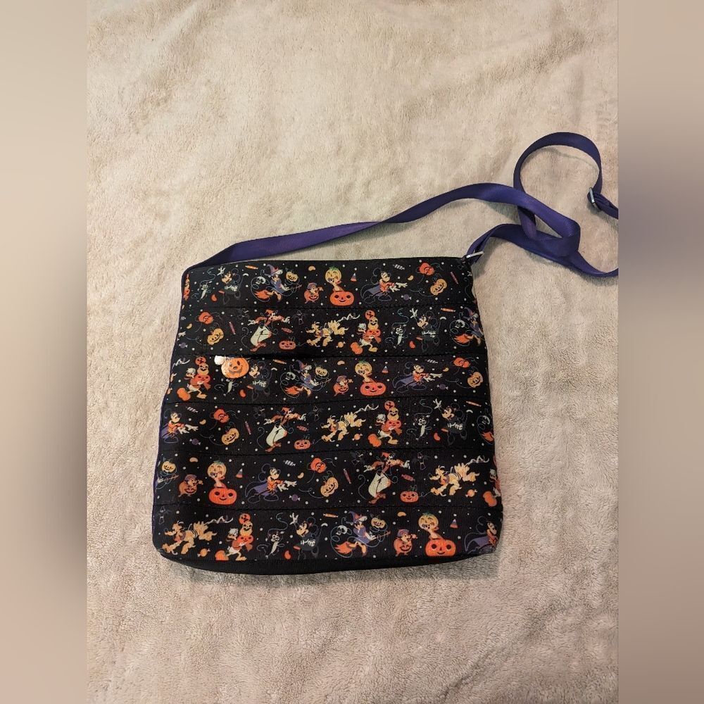Disney Parks Harveys 2021
Halloween Mickey And Friends
Crossbody Bag. - Picture 2 of 9